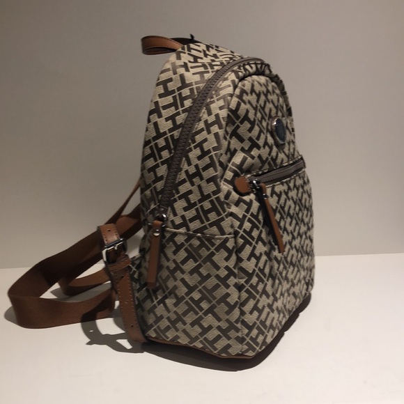 Tommy Hilfiger Casual Backpack Bag Brand New w/ Tags - Picture 4 of 7
